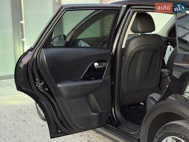 Черный Киа Niro, объемом двигателя 0 л и пробегом 110 тыс. км за 17999 $, фото 59 на Automoto.ua