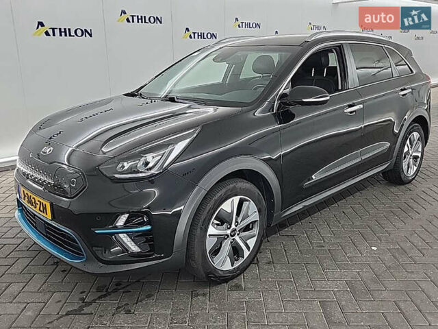 Чорний Кіа Niro, об'ємом двигуна 0 л та пробігом 81 тис. км за 19999 $, фото 20 на Automoto.ua