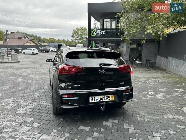Черный Киа Niro, объемом двигателя 0 л и пробегом 107 тыс. км за 19700 $, фото 6 на Automoto.ua