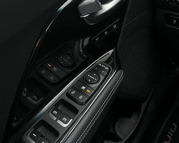 Черный Киа Niro, объемом двигателя 0 л и пробегом 111 тыс. км за 19300 $, фото 25 на Automoto.ua