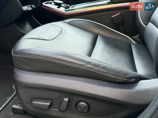 Черный Киа Niro, объемом двигателя 0 л и пробегом 50 тыс. км за 23499 $, фото 42 на Automoto.ua