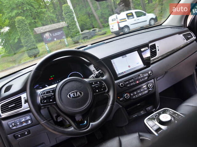 Черный Киа Niro, объемом двигателя 0 л и пробегом 76 тыс. км за 17550 $, фото 52 на Automoto.ua