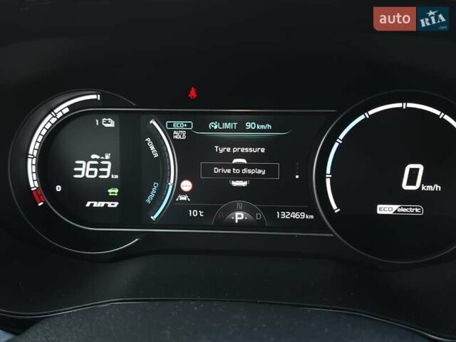 Черный Киа Niro, объемом двигателя 0 л и пробегом 132 тыс. км за 19449 $, фото 58 на Automoto.ua