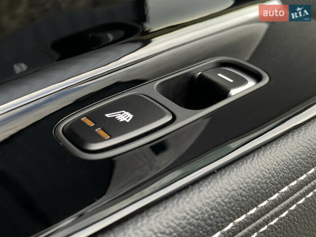 Киа Niro 2020 в Львове на Automoto.ua Черный Киа Niro, объемом двигателя 0 л и пробегом 64 тыс. км за 22700 $, фото 96 на Automoto.ua