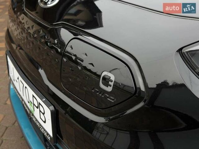Чорний Кіа Niro, об'ємом двигуна 0 л та пробігом 89 тис. км за 20799 $, фото 33 на Automoto.ua