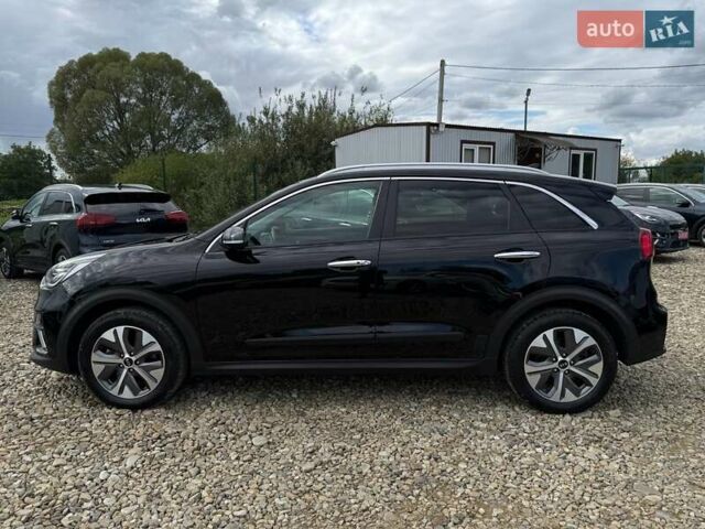 Черный Киа Niro, объемом двигателя 0 л и пробегом 69 тыс. км за 22200 $, фото 19 на Automoto.ua