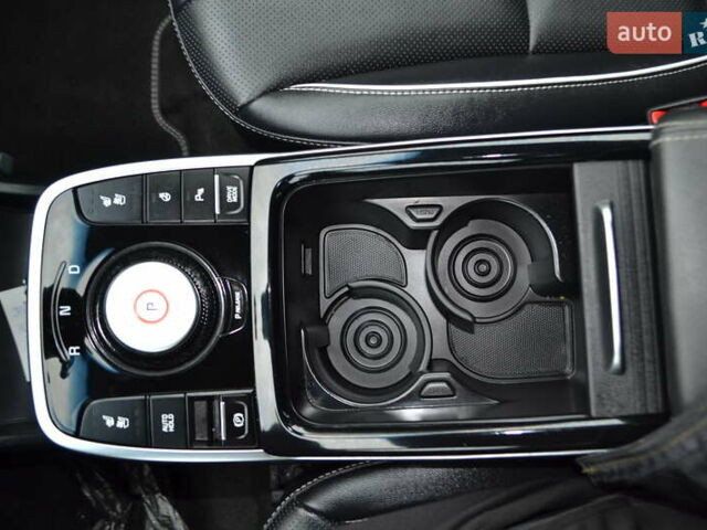 Чорний Кіа Niro, об'ємом двигуна 0 л та пробігом 169 тис. км за 18450 $, фото 58 на Automoto.ua