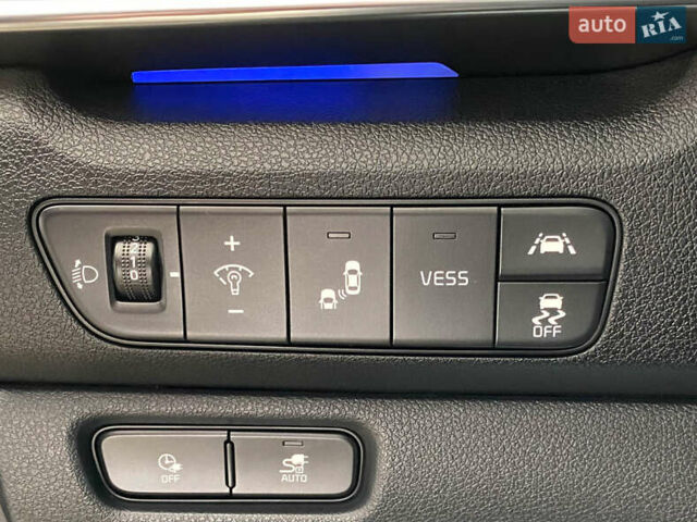 Чорний Кіа Niro, об'ємом двигуна 0 л та пробігом 70 тис. км за 22350 $, фото 22 на Automoto.ua