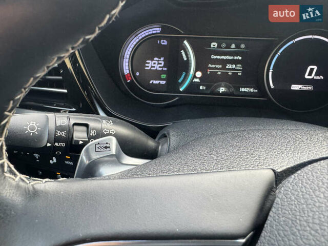 Чорний Кіа Niro, об'ємом двигуна 0 л та пробігом 164 тис. км за 18400 $, фото 15 на Automoto.ua