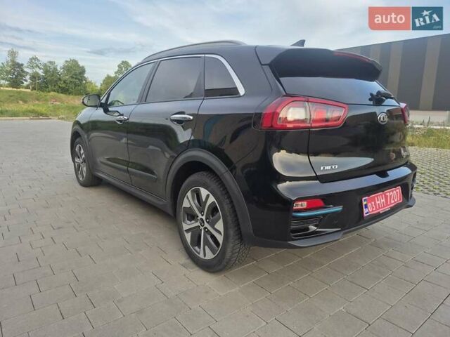 Черный Киа Niro, объемом двигателя 0 л и пробегом 142 тыс. км за 17700 $, фото 7 на Automoto.ua