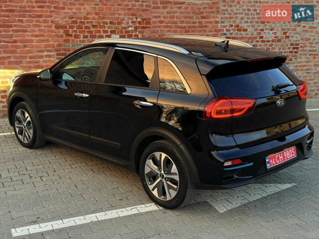 Киа Niro 2020 в Тернополе на Automoto.ua Черный Киа Niro, объемом двигателя 0 л и пробегом 92 тыс. км за 19899 $, фото 23 на Automoto.ua