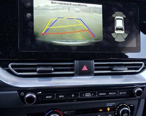 Чорний Кіа Niro, об'ємом двигуна 0 л та пробігом 143 тис. км за 17800 $, фото 21 на Automoto.ua