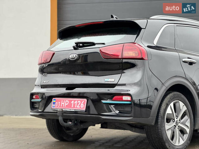 Черный Киа Niro, объемом двигателя 0 л и пробегом 93 тыс. км за 17999 $, фото 18 на Automoto.ua