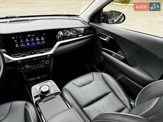Черный Киа Niro, объемом двигателя 0 л и пробегом 78 тыс. км за 21700 $, фото 53 на Automoto.ua