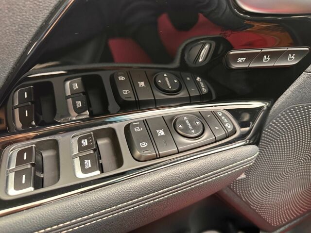 Киа Niro 2020 в Луцке на Automoto.ua Черный Киа Niro, объемом двигателя 0 л и пробегом 98 тыс. км за 19500 $, фото 15 на Automoto.ua