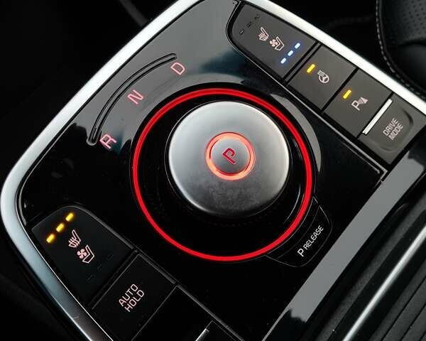 Черный Киа Niro, объемом двигателя 0 л и пробегом 114 тыс. км за 19999 $, фото 57 на Automoto.ua