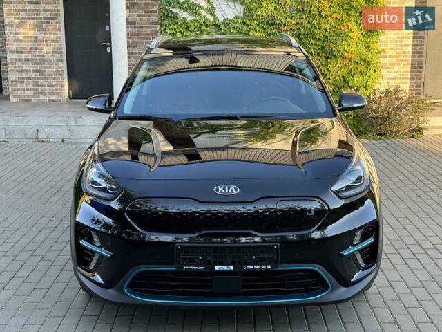 Черный Киа Niro, объемом двигателя 0 л и пробегом 50 тыс. км за 23499 $, фото 3 на Automoto.ua