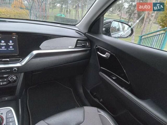 Черный Киа Niro, объемом двигателя 0 л и пробегом 92 тыс. км за 19945 $, фото 50 на Automoto.ua