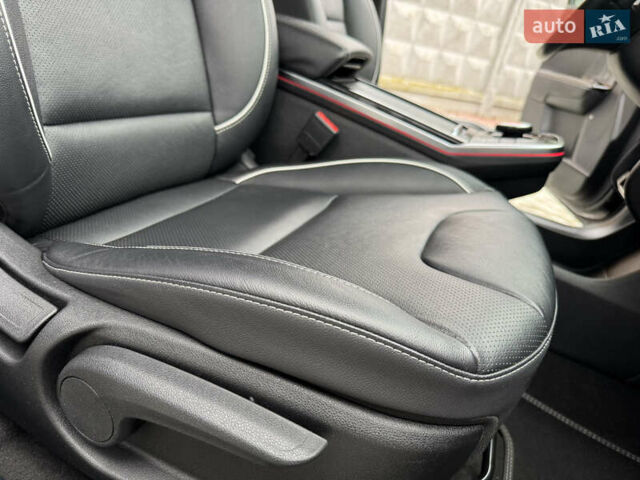 Чорний Кіа Niro, об'ємом двигуна 0 л та пробігом 109 тис. км за 17499 $, фото 21 на Automoto.ua