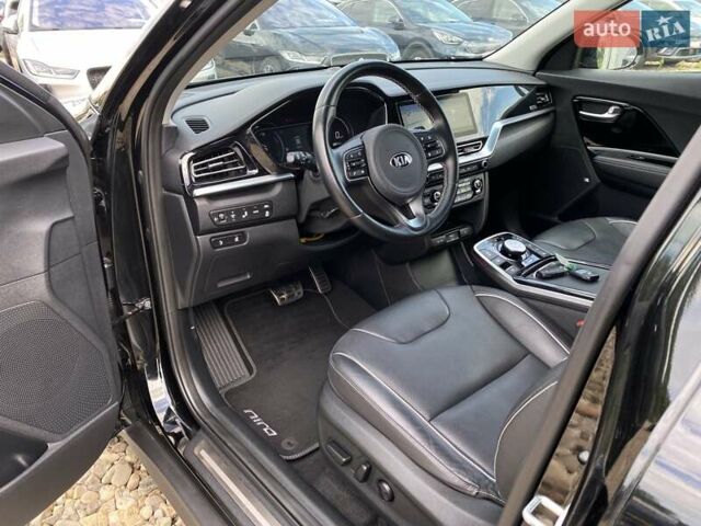 Киа Niro 2020 в Львове на Automoto.ua Черный Киа Niro, объемом двигателя 0 л и пробегом 70 тыс. км за 22500 $, фото 2 на Automoto.ua