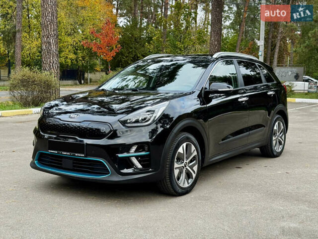 Чорний Кіа Niro, об'ємом двигуна 0 л та пробігом 107 тис. км за 20500 $, фото 14 на Automoto.ua