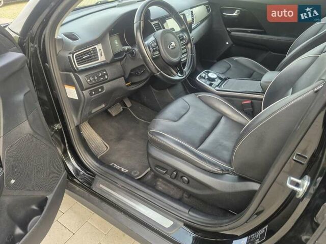 Черный Киа Niro, объемом двигателя 0 л и пробегом 142 тыс. км за 17700 $, фото 45 на Automoto.ua