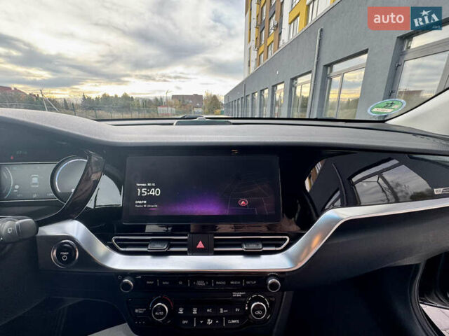 Черный Киа Niro, объемом двигателя 0 л и пробегом 128 тыс. км за 19600 $, фото 42 на Automoto.ua
