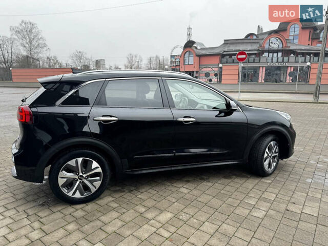 Черный Киа Niro, объемом двигателя 0 л и пробегом 159 тыс. км за 18950 $, фото 6 на Automoto.ua