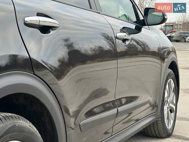 Чорний Кіа Niro, об'ємом двигуна 0 л та пробігом 140 тис. км за 17999 $, фото 25 на Automoto.ua