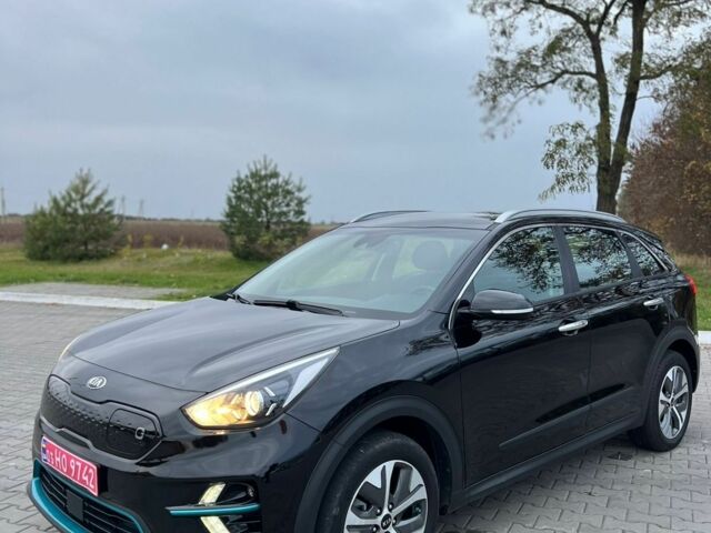 Черный Киа Niro, объемом двигателя 0 л и пробегом 106 тыс. км за 17900 $, фото 22 на Automoto.ua