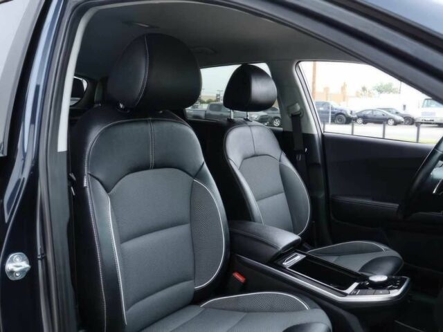 Черный Киа Niro, объемом двигателя 0 л и пробегом 46 тыс. км за 10500 $, фото 8 на Automoto.ua