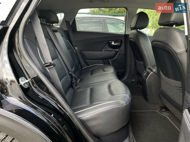 Чорний Кіа Niro, об'ємом двигуна 0 л та пробігом 64 тис. км за 23700 $, фото 97 на Automoto.ua