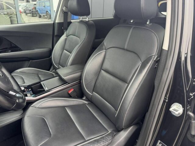 Черный Киа Niro, объемом двигателя 0 л и пробегом 112 тыс. км за 21900 $, фото 20 на Automoto.ua