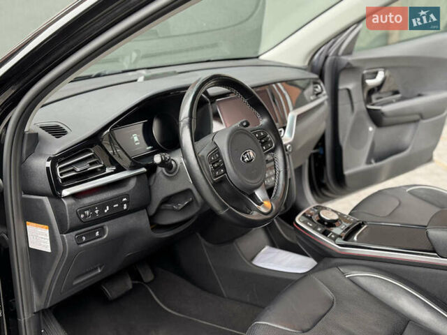 Черный Киа Niro, объемом двигателя 0 л и пробегом 132 тыс. км за 18699 $, фото 35 на Automoto.ua