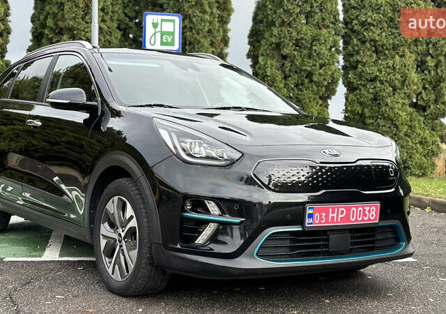 Чорний Кіа Niro, об'ємом двигуна 0 л та пробігом 110 тис. км за 19500 $, фото 44 на Automoto.ua