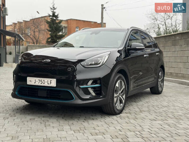 Черный Киа Niro, объемом двигателя 0 л и пробегом 132 тыс. км за 18699 $, фото 7 на Automoto.ua