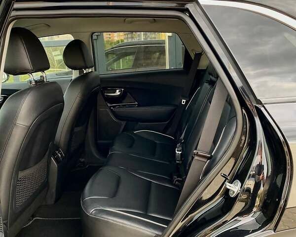 Черный Киа Niro, объемом двигателя 0 л и пробегом 142 тыс. км за 18900 $, фото 8 на Automoto.ua