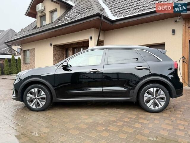 Чорний Кіа Niro, об'ємом двигуна 0 л та пробігом 89 тис. км за 20799 $, фото 9 на Automoto.ua