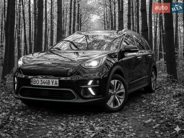 Чорний Кіа Niro, об'ємом двигуна 0 л та пробігом 112 тис. км за 19850 $, фото 22 на Automoto.ua