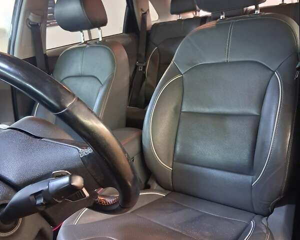 Чорний Кіа Niro, об'ємом двигуна 0 л та пробігом 143 тис. км за 17800 $, фото 10 на Automoto.ua