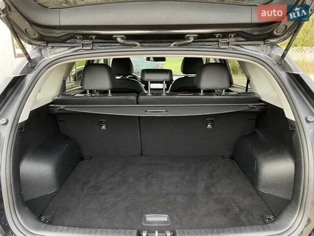 Чорний Кіа Niro, об'ємом двигуна 0 л та пробігом 96 тис. км за 20600 $, фото 66 на Automoto.ua