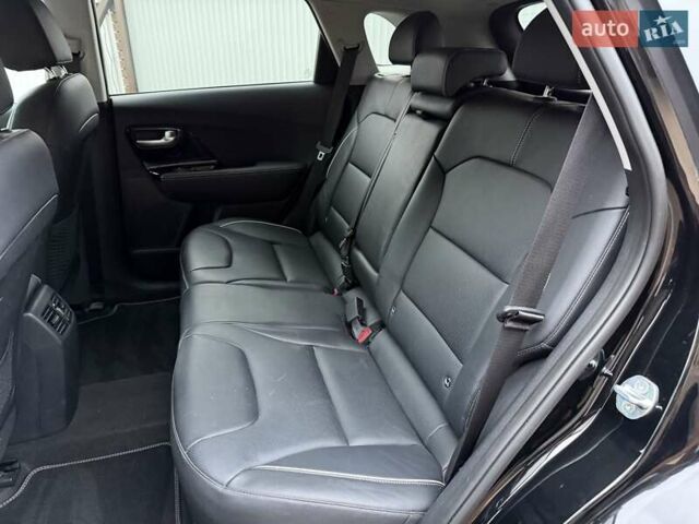 Черный Киа Niro, объемом двигателя 0 л и пробегом 77 тыс. км за 21499 $, фото 17 на Automoto.ua