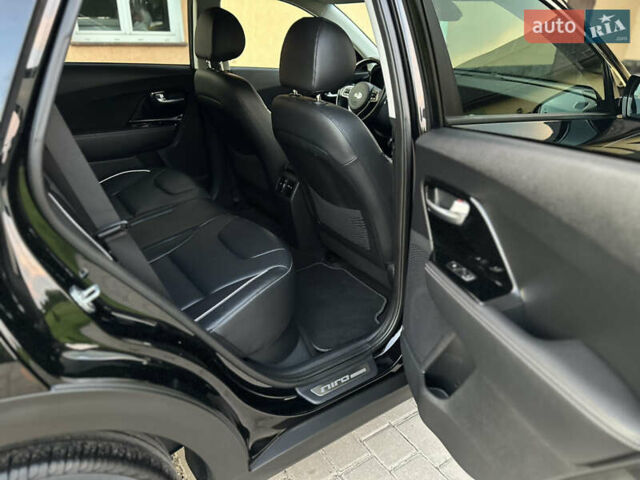 Черный Киа Niro, объемом двигателя 0 л и пробегом 152 тыс. км за 18450 $, фото 21 на Automoto.ua