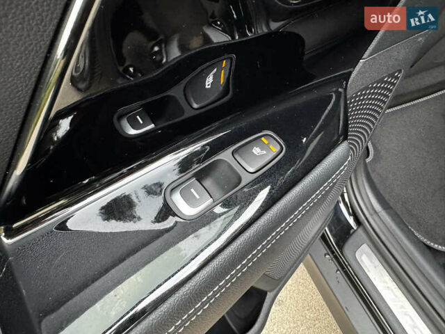 Черный Киа Niro, объемом двигателя 0 л и пробегом 78 тыс. км за 21700 $, фото 61 на Automoto.ua