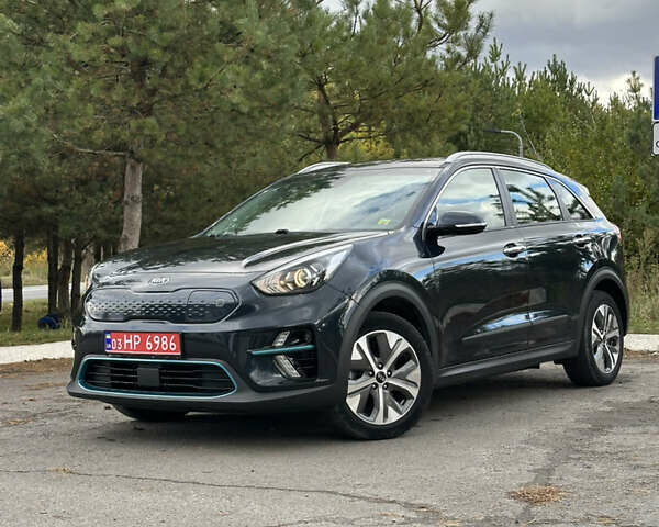 Киа Niro 2020 в Золочев на Automoto.ua Черный Киа Niro, объемом двигателя 0 л и пробегом 145 тыс. км за 18150 $, фото 2 на Automoto.ua