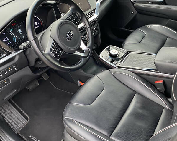Киа Niro 2020 в Виннице на Automoto.ua Черный Киа Niro, объемом двигателя 0 л и пробегом 170 тыс. км за 18499 $, фото 11 на Automoto.ua
