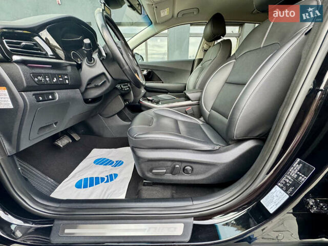Черный Киа Niro, объемом двигателя 0 л и пробегом 128 тыс. км за 19600 $, фото 33 на Automoto.ua