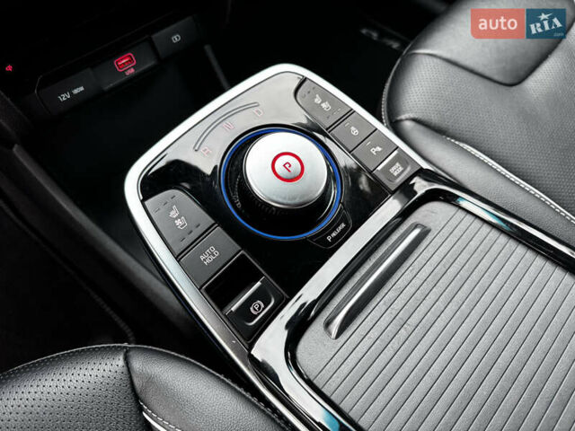 Черный Киа Niro, объемом двигателя 0 л и пробегом 78 тыс. км за 21700 $, фото 47 на Automoto.ua