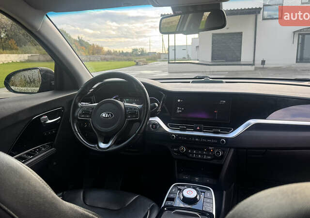 Киа Niro 2020 в Луцке на Automoto.ua Черный Киа Niro, объемом двигателя 0 л и пробегом 155 тыс. км за 19700 $, фото 20 на Automoto.ua
