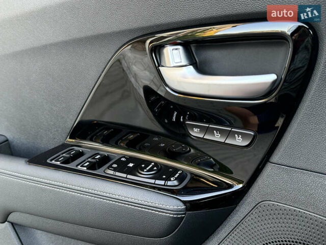 Черный Киа Niro, объемом двигателя 0 л и пробегом 50 тыс. км за 23499 $, фото 35 на Automoto.ua